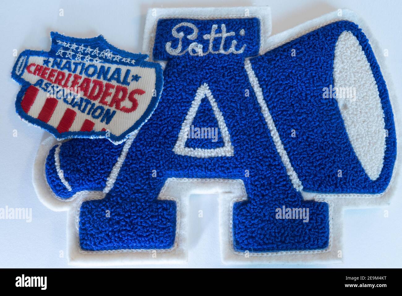 National Cheerleaders Association Patch e Megaphone Block Letter, USA Foto Stock