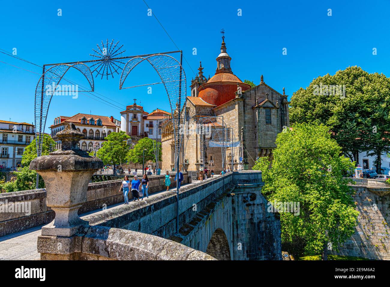 AMARANTE, PORTOGALLO, 25 MAGGIO 2019: Ponte di Sao Goncalo ad Amarante in Portogallo Foto Stock