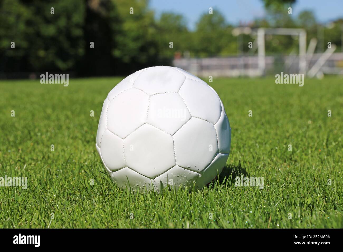 Immagine simbolo per una stagione annullata o chiusa in amatoriale calcio Foto Stock