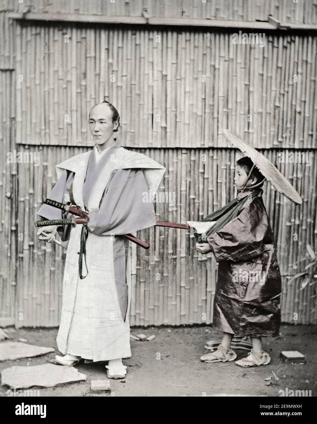 Foto della fine del XIX secolo - Samurai e responsabile, Giappone (attori) Foto Stock