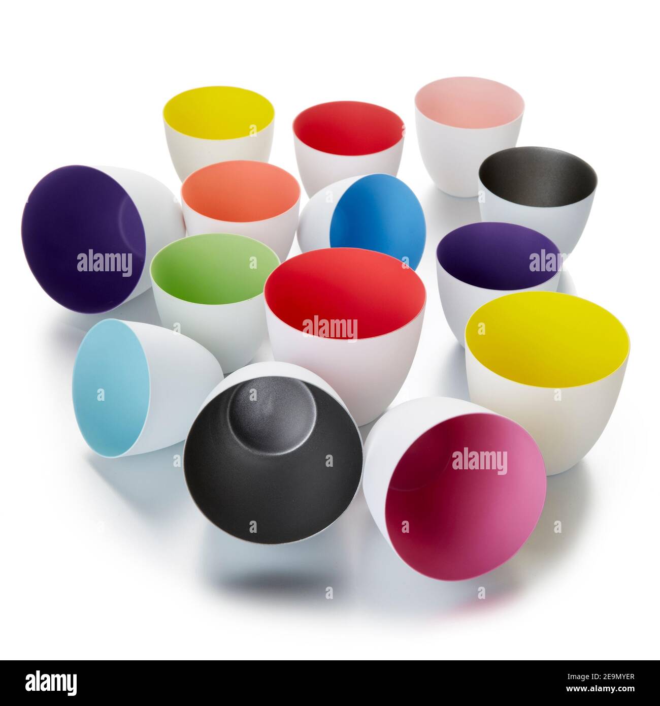 stoviglie in ceramica tagliata semplice semplice elegante servire cibo mangiare Foto Stock