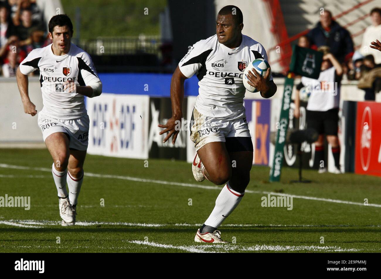 Stade Toulousain's Maleli Kunavore durante la partita Heineken Cup, Stade Toulousain vs Llanelli Scarlets a Tolosa, Francia il 16 dicembre 2006. Llanelli Scarlets ha vinto il 41-34. Foto di Christian Liegi/ABACAPRESS.COM Foto Stock