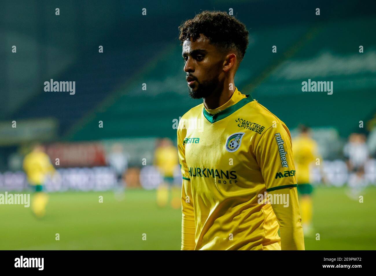 SITTARD, PAESI BASSI - 5 FEBBRAIO: {didascalia} durante la partita olandese Eredivisie tra Fortuna Sittard e Heracles Almelo allo stadio Fortuna Sittard Foto Stock