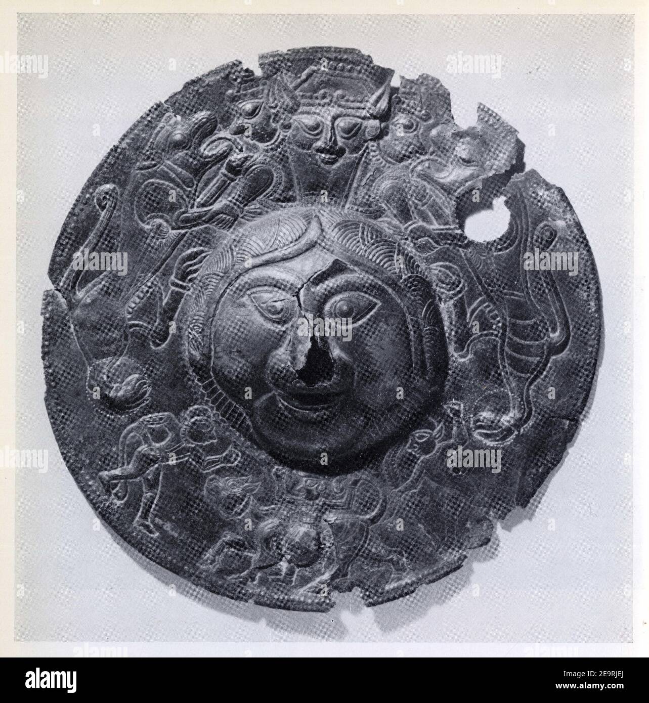 Plaque centrale de boulier en bronze. Iran. Luristan. VIII-VIIe siècle avant J.C. Foto Stock