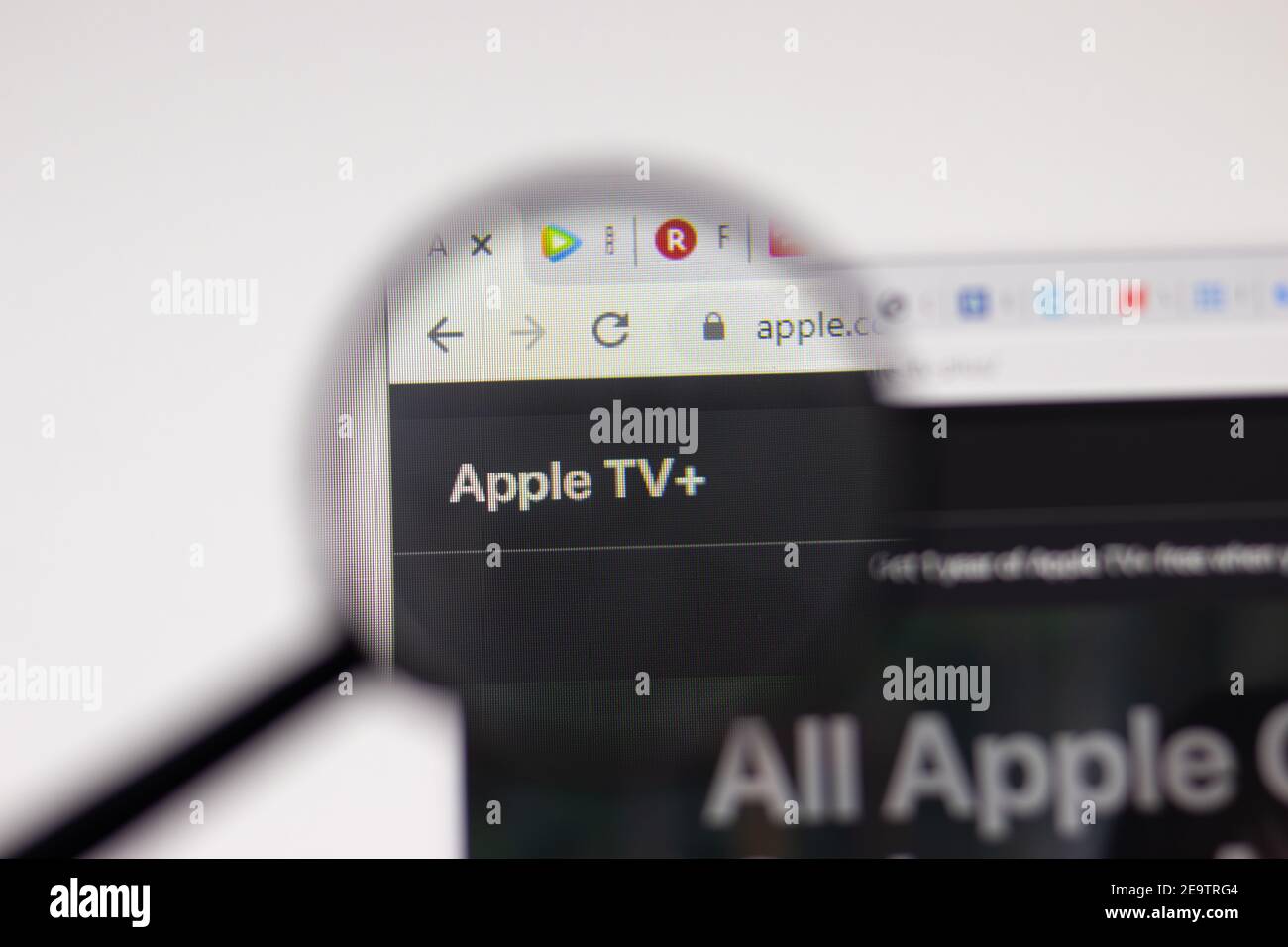 Los Angeles, USA - 1 febbraio 2021: Pagina web di Apple TV Plus. Logo AppleTV sullo schermo, editoriale illustrativo Foto Stock