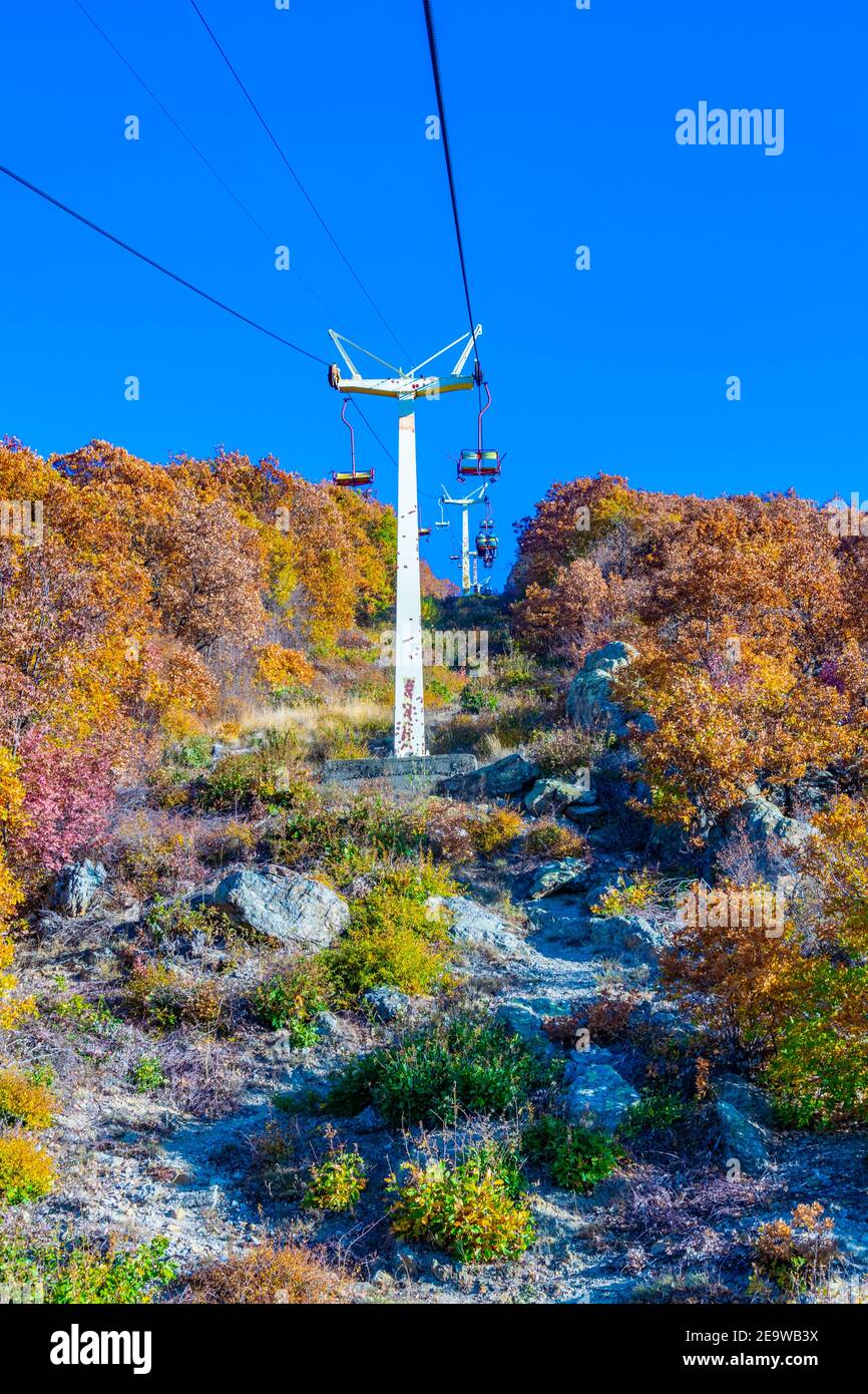 Seggiovia per la montagna Karandila vicino Sliven, Bulgaria Foto Stock