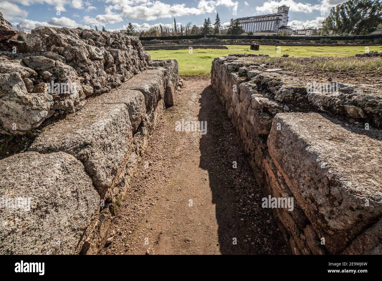 Tribuna nord ingresso della Città Imperiale Circo di Emerita Augusta, Merida, Spagna. Uno dei più grandi dell'Impero Romano Foto Stock