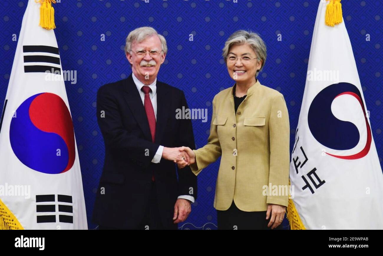 Il consigliere per la sicurezza nazionale John Bolton incontra il ministro degli Esteri del governo coreano Kang Kyung-wha. Foto Stock