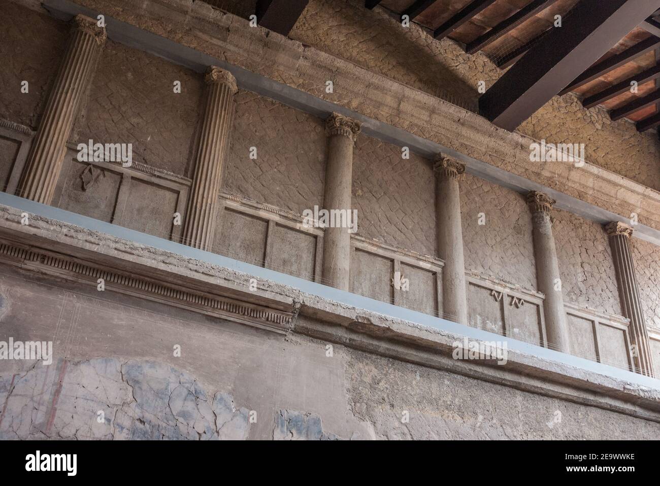 Ercolano rovine, antica città romana di pescatori sepolta dall'eruzione del Vesuvio nel 79 d.C., sepolta sotto cenere vulcanica e conservata quasi intatta. Foto Stock