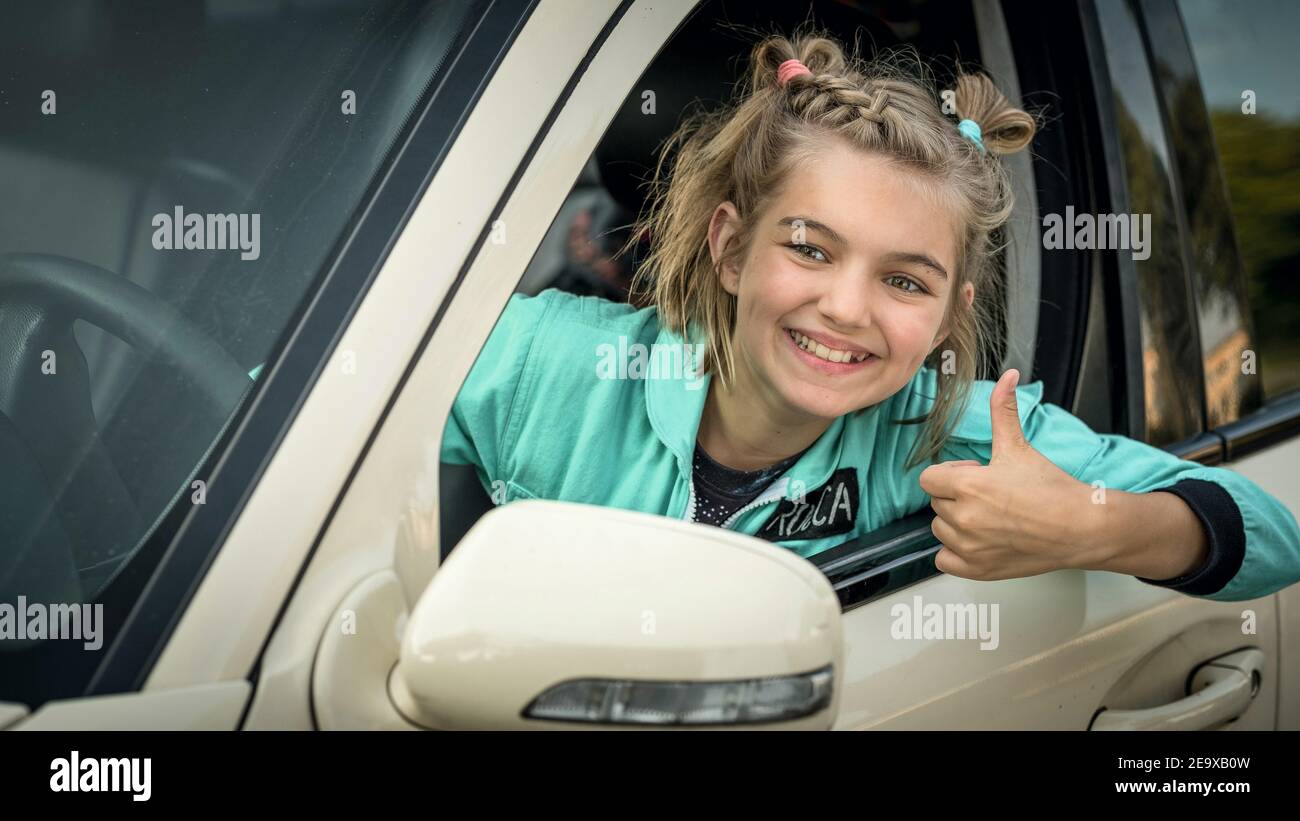 LUNA MAXINER a ROCCA STA CAMBIANDO IL MONDO (2019) -titolo originale: ROCCA VERÄNDERT DIE WELT-, diretto da KATJA BERRATH. Credito: FILM/album PERTINENTI Foto Stock
