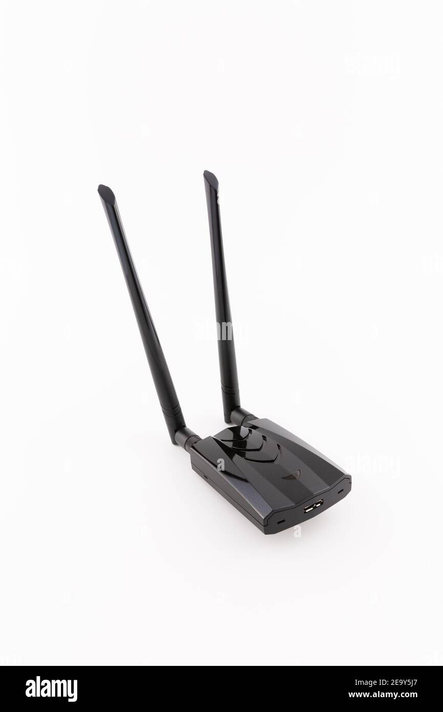Adattatore USB wireless Wi-Fi isolato su sfondo bianco Foto Stock