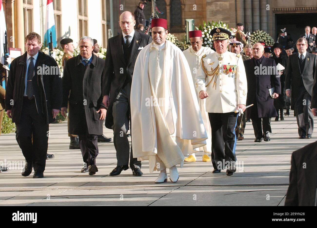 Il principe Moulay Rachid del Marocco partecipa ai funerali della Granduchessa Charlotte di Lussemburgo il 15 gennaio 2005. La Granduchessa morì di cancro ai polmoni all'età di 77 anni, il 10 gennaio 2005. Foto di Klein-Nebinger/ABACA. Foto Stock