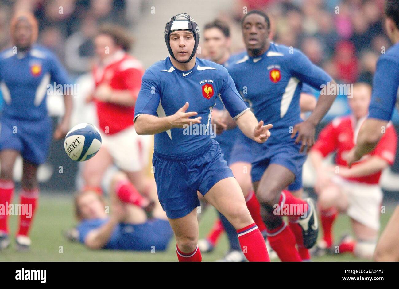 Il giocatore francese Yann Delaigue durante la partita Francia-Galles RBS 6 Nations Championship allo stadio Stade de France, a nord di Parigi-Francia, il 26 febbraio 2005. Il Galles vince il 24-18. Foto di Nicolas Gouhier/Cameleon/ABACA Foto Stock