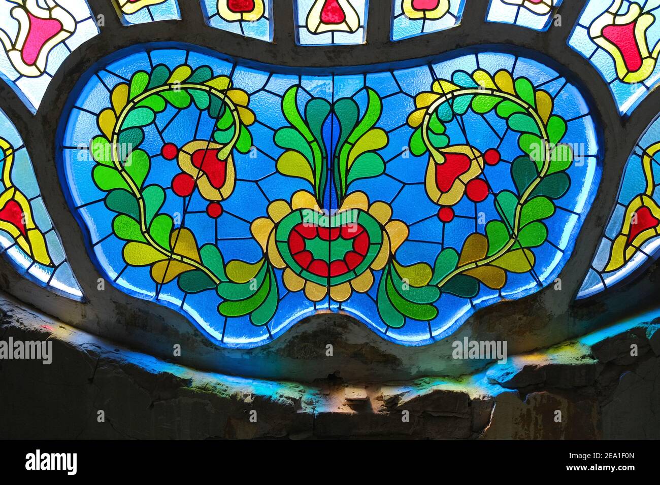 Vetrate in Sinagoga di Subotica, Serbia Foto Stock