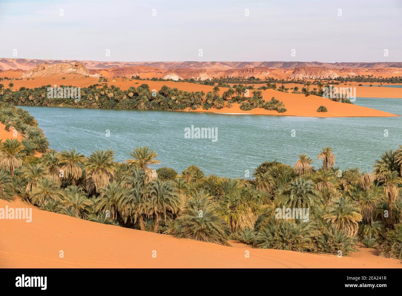 Si affaccia su Ounianga kebir, parte dei laghi Unesco Sight Ounianga, nel nord del Ciad, Africa Foto Stock