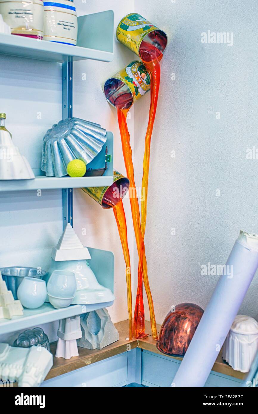 Gli scienziati della gastronomia di Bombas e Paar celebrano per le creazioni che sono sempre creative oltre l'immaginazione. Foto Stock