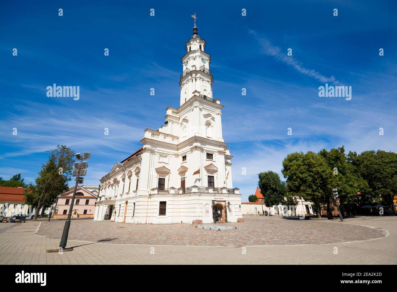 Edificio storico del Municipio di Kaunas chiamato 'il cigno bianco', Lituania Foto Stock