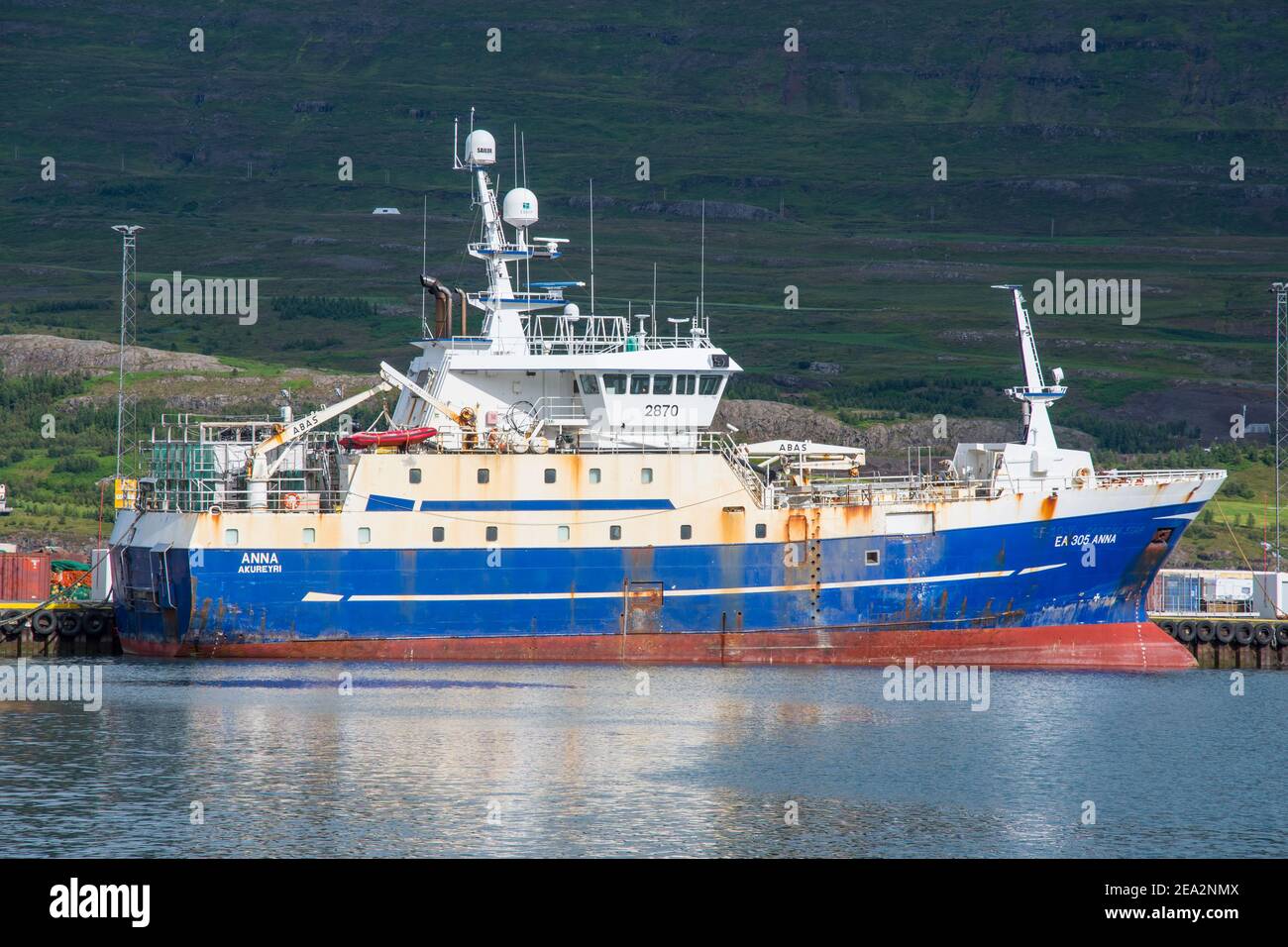 Akureyri Islanda - 5 agosto. 2020: Peschereccio con palangari Anna nel porto Foto Stock