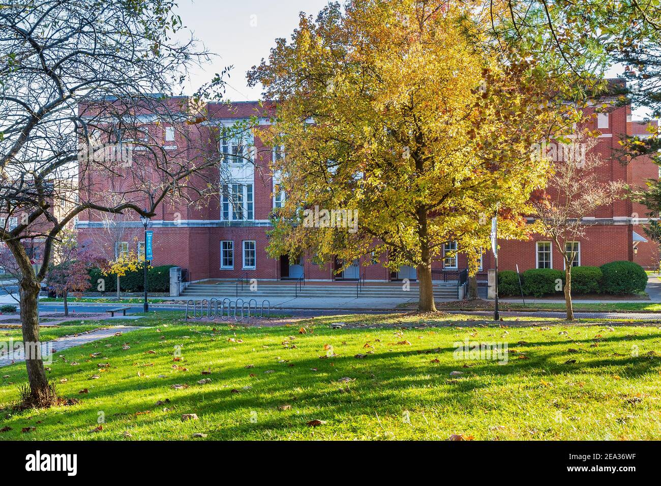ATHENS, OH, USA - 6 NOVEMBRE: Gordy Hall il 6 novembre 2020 alla Ohio University di Atene, Ohio. Foto Stock
