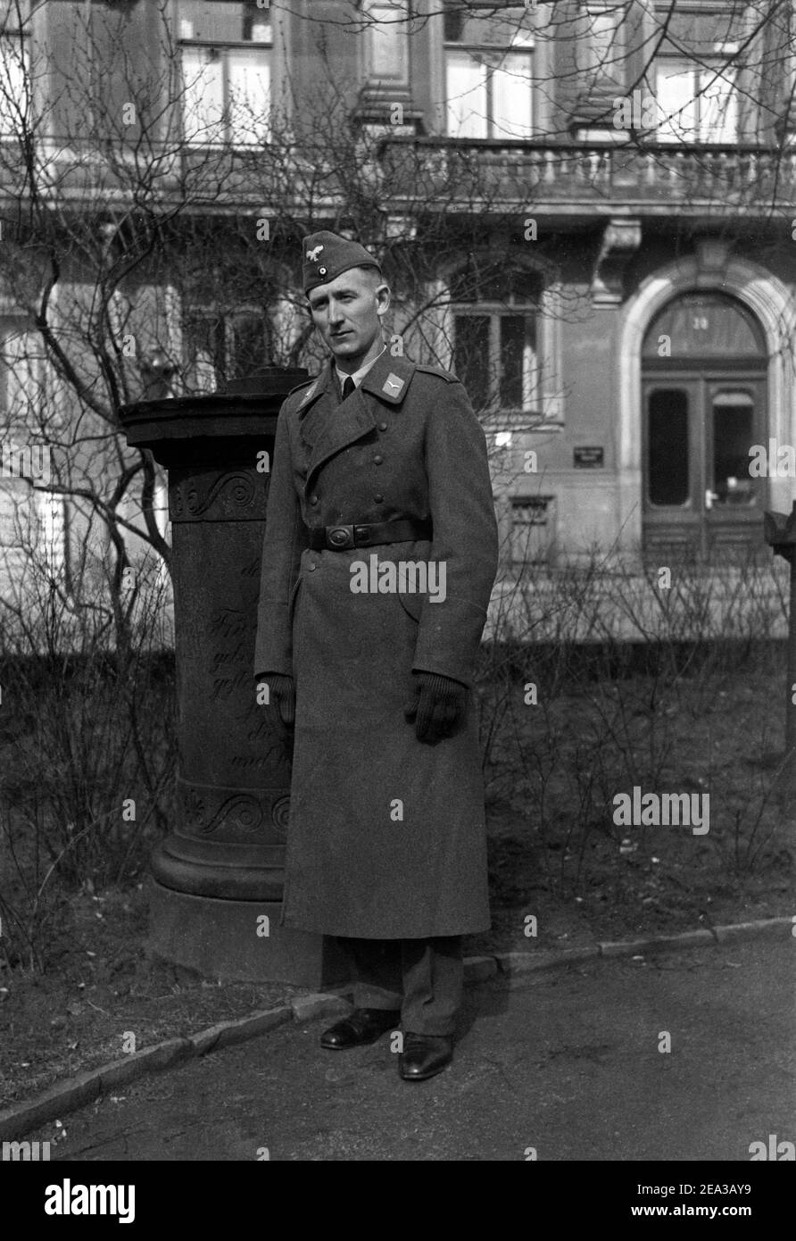 Soldato, aprile 1942, Hannover, Germania Foto Stock