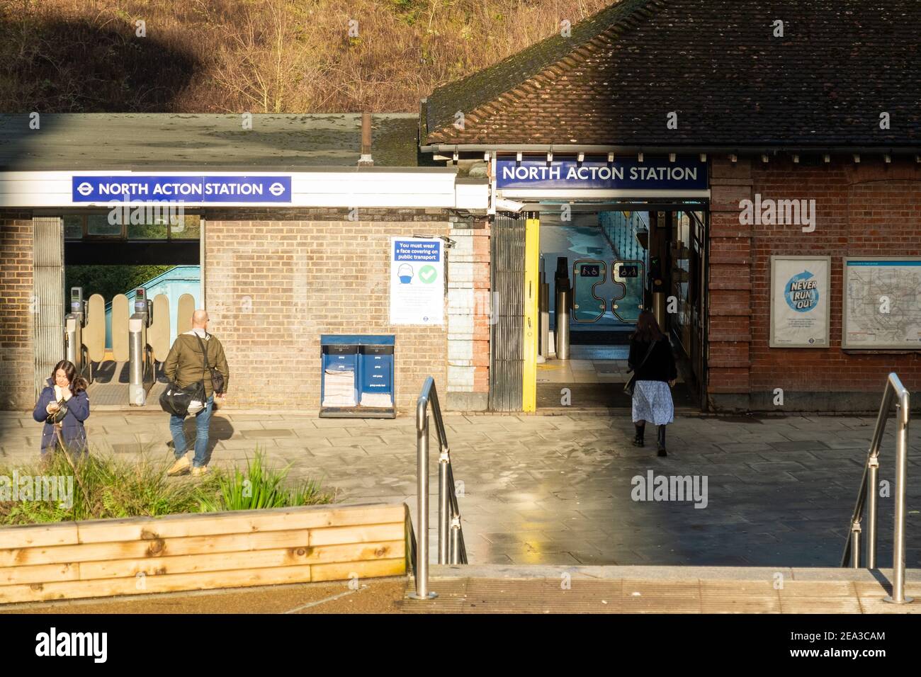 Stazione della metropolitana di Londra-North Acton Foto Stock