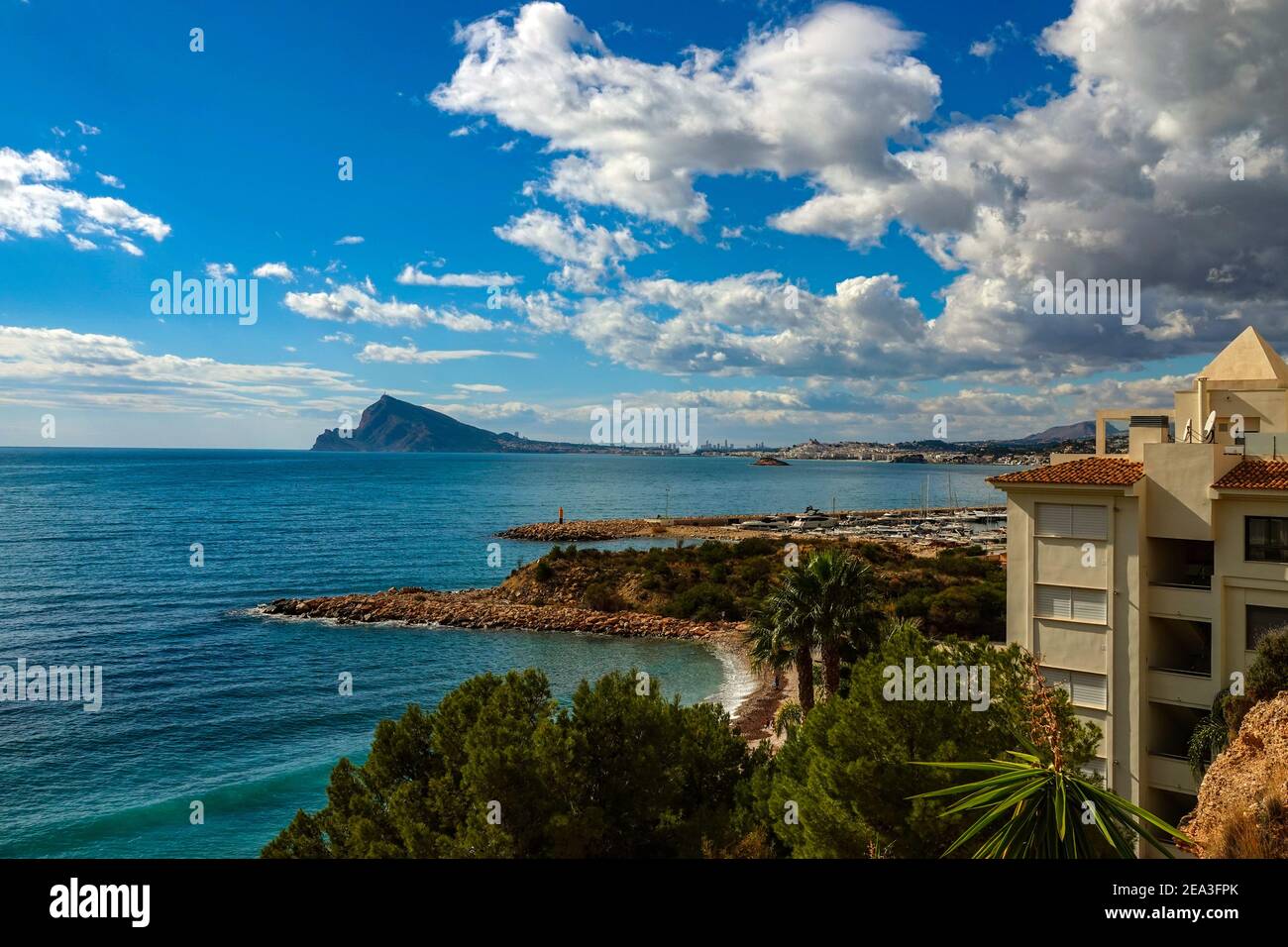 Spiaggia e appartamenti a Mascarat Norte, la Marina Greenwich, Mascarat, Calpe, Costa Blanca, Spagna, Foto Stock