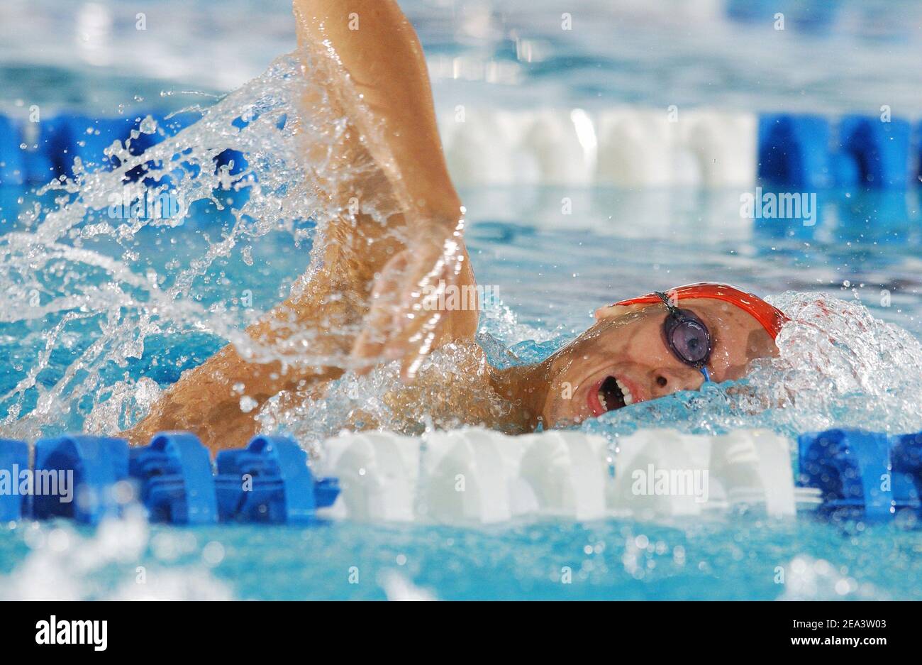 Nicolas Rostoucher (1500 m uomini freestyle) durante i campionati francesi di nuoto, a Nancy, il 17 aprile 2005. Foto di Nicolas Gouhier/Cameleon/ABACA. Foto Stock