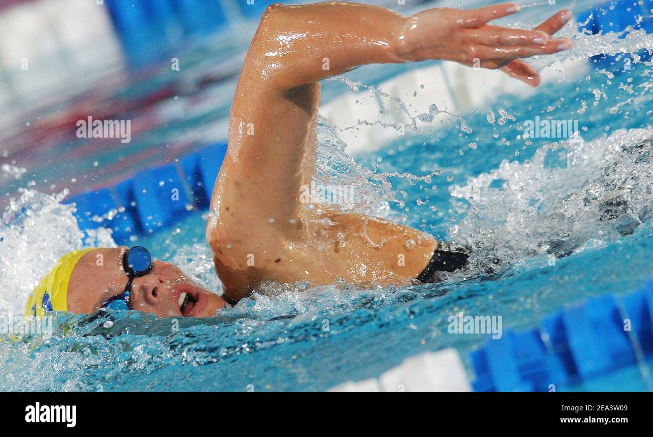 Laure Manaudou suona (1500 m donne freestyle) e ottiene il nuovo record nazionale durante i campionati francesi di nuoto, a Nancy, il 17 aprile 2005. Foto di Nicolas Gouhier/Cameleon/ABACA. Foto Stock