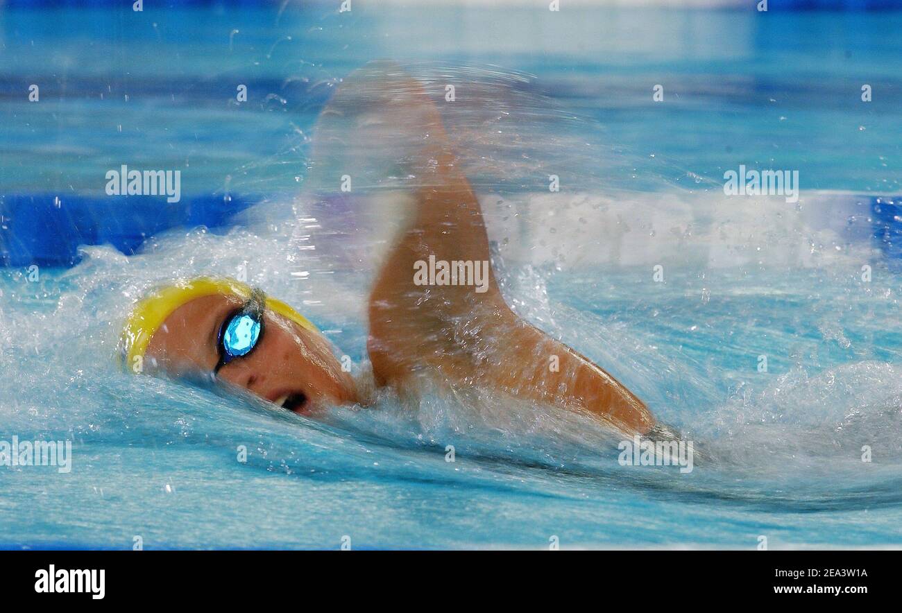 Laure Manaudou si esibisce (1500 m donne freestyle) durante i campionati francesi di nuoto, a Nancy, il 17 aprile 2005. Foto di Nicolas Gouhier/Cameleon/ABACA. Foto Stock
