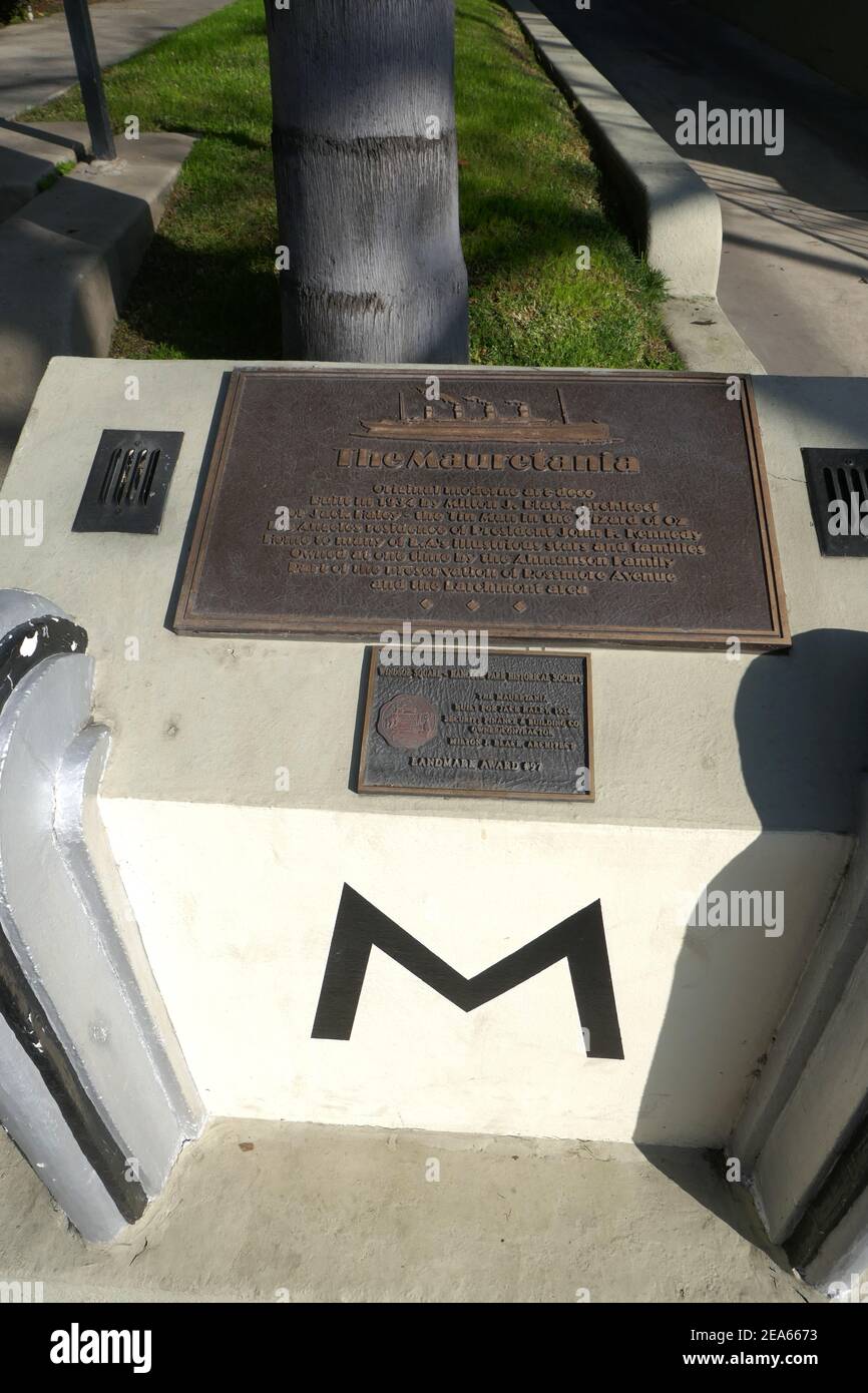 Los Angeles, California, USA 7 febbraio 2021 UNA visione generale dell'atmosfera di ex casa/residenza dell'attore Jack Haley, il Tin Man nel mago di Oz, e John F. Kennedy al Mauretania a 500-520 N. Rossmore Avenue il 7 febbraio 2021 a Los Angeles, California, USA. L'architetto Milton J. Black lo costruì nel 1934 per Jack Haley. Visse qui con sua moglie dal 1934 al 1954. Nell'estate del 1960 John F. Kennedy soggiornò al Jack's Penthouse Apartment durante il Democratic National Convention che si tenne nel centro della Sports Arena. Foto di Barry King/Alamy Stock foto Foto Stock