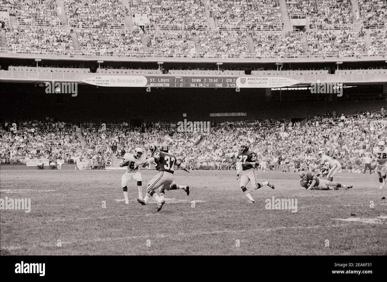 Foto d'epoca di Redskins - Cardinals Football Game. STATI UNITI. 22 settembre 1974 Foto Stock