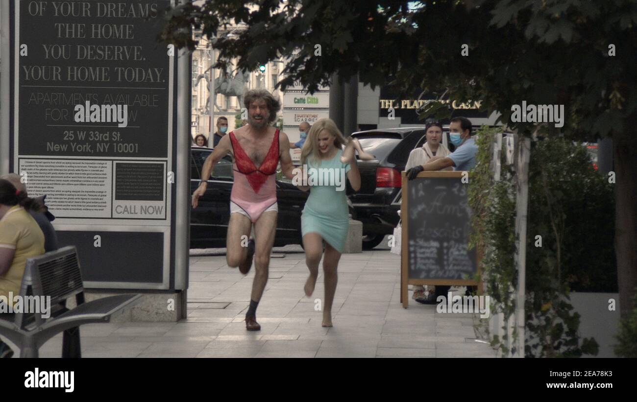 Borat successivo Moviefilm (2020) diretto da Jason Woliner e interpretato da Sacha Baron Cohen e Maria Bakalova. Le ulteriori avventure di un giornalista televisivo kazako Borat negli Stati Uniti. Foto Stock