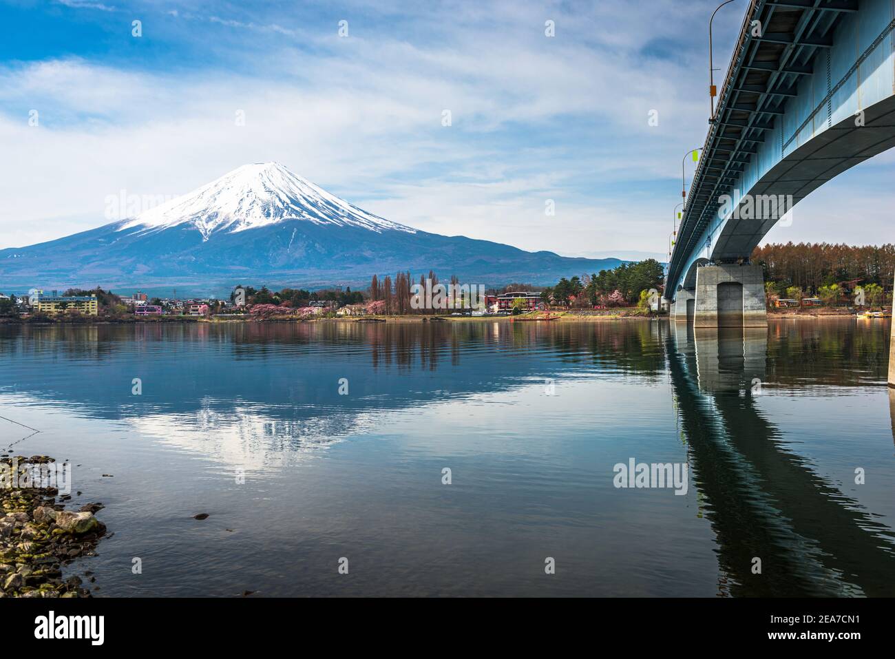 Mt. Fuji sul Lago Kawaguchi, Yamanashi, Giappone. Foto Stock
