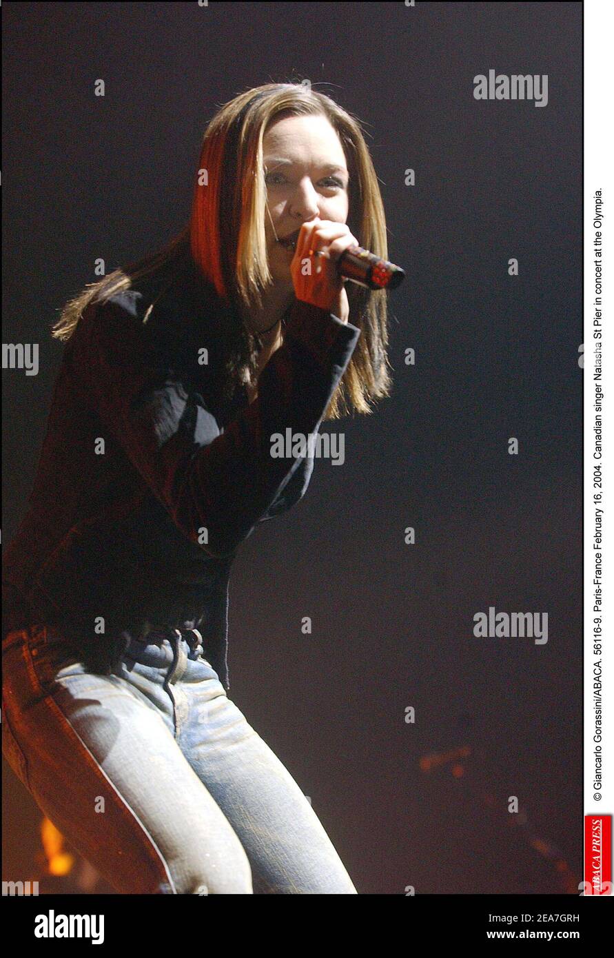 © Giancarlo Gorassini/ABACA. 56116-9. Parigi-Francia. 16 febbraio 2004. La cantante canadese Natasha St-Pier in concerto all'Olympia. Foto Stock