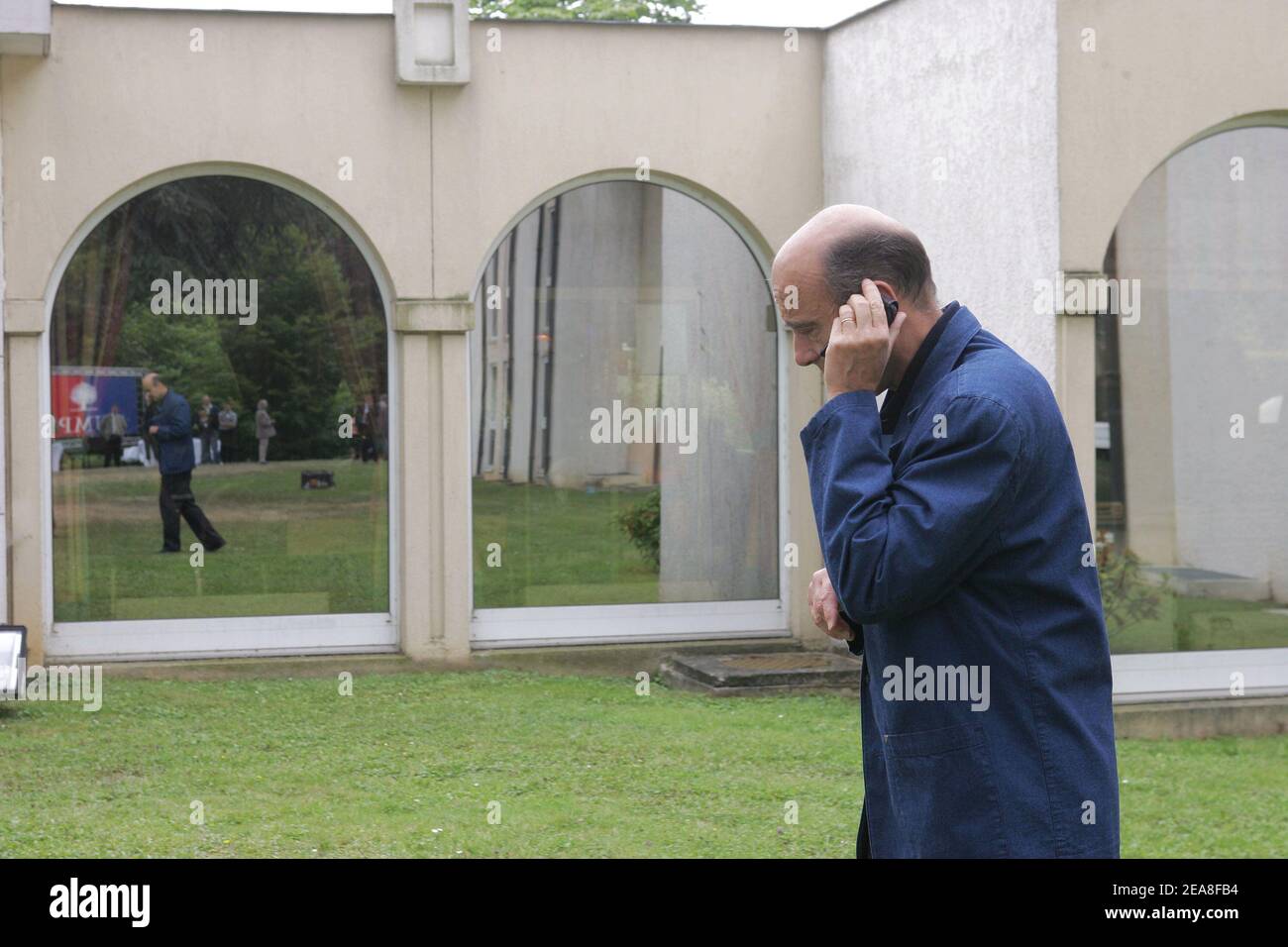 Alain Juppe partecipa al consiglio Nazionale dell'UMP a Coudray-Montceaux-France il 27 giugno 2004. Foto di Mousse/ABACA. Foto Stock