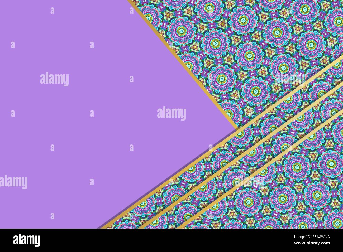 Illustrazione astratta di sfondo di strati diagonali di viola sovrapposto e. carta a motivi blu orlata con un bordo d'oro contro un viola chiaro sfondo Foto Stock
