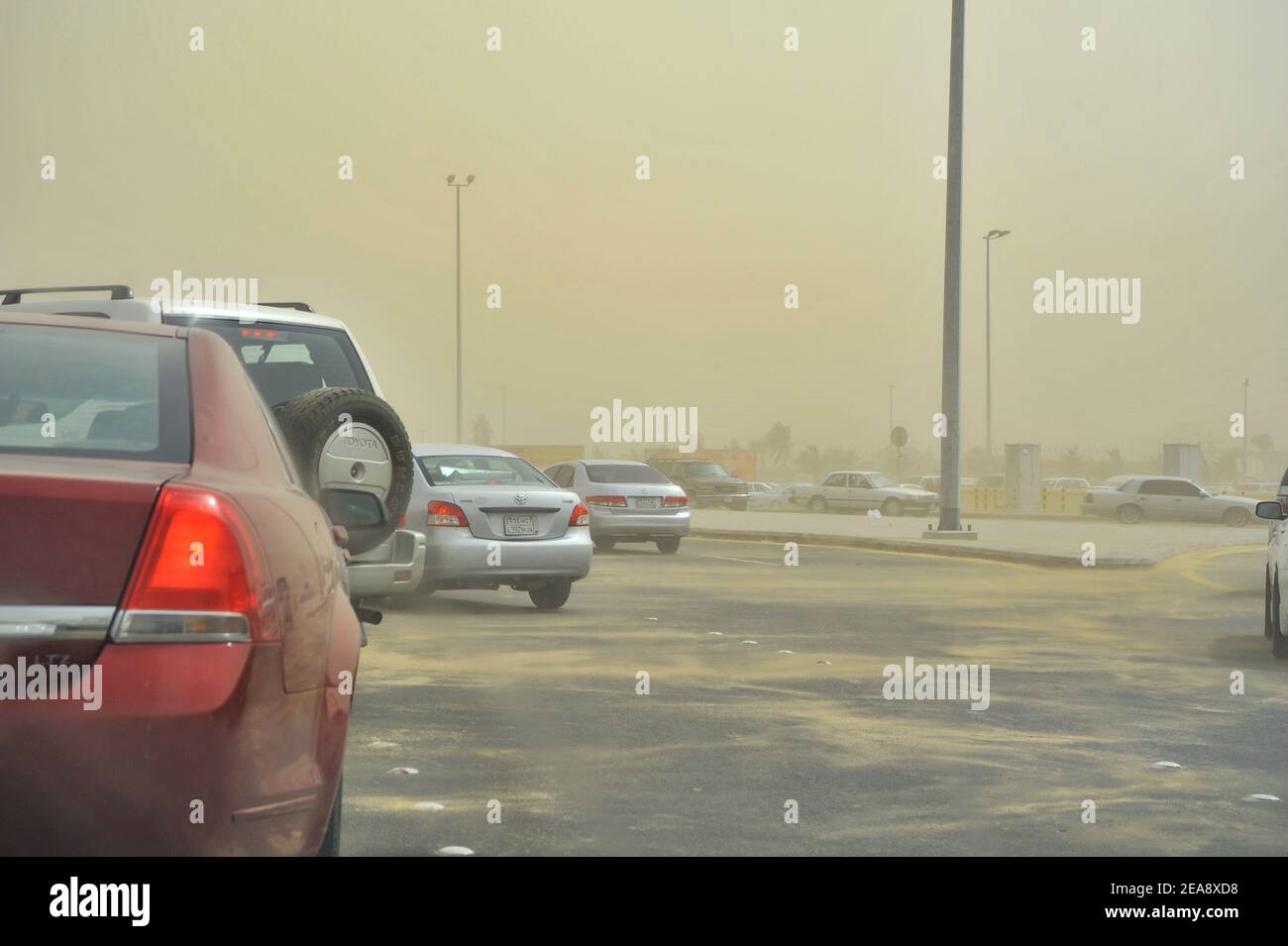 Jeddah città in polverosa day.Sand tempesta in città. Arabia Saudita 2020 Foto Stock