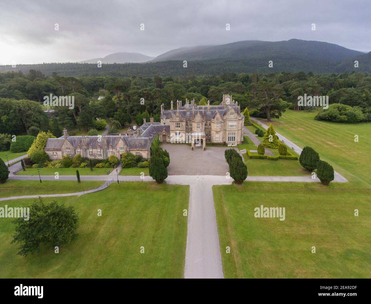 Vista aerea della Muckross House and Gardens a Killarney, County Kerry, Irlanda. Foto Stock
