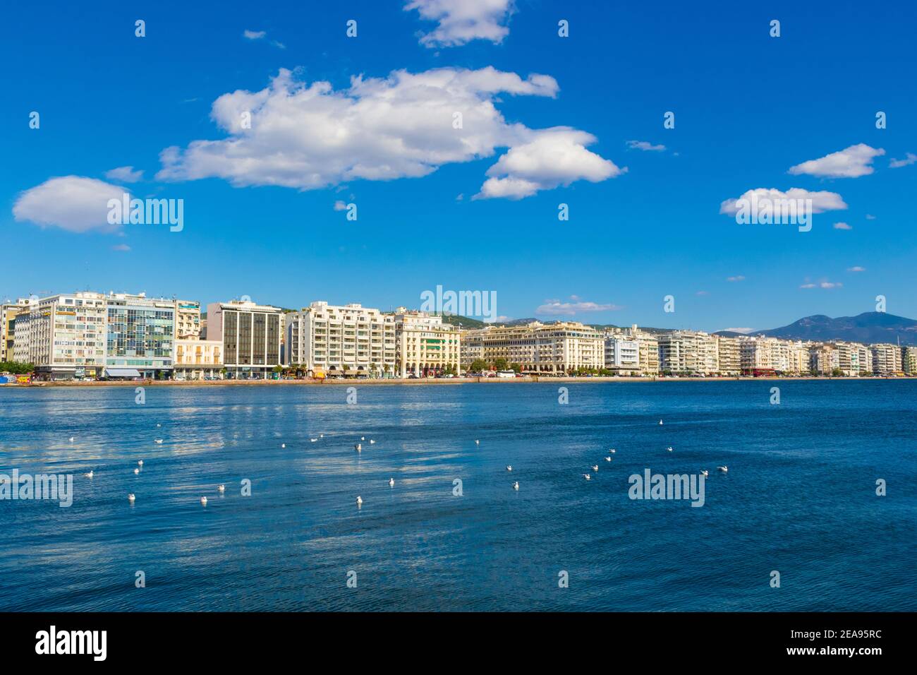 Vista sul lungomare di Salonicco. Salonicco è una città portuale greca Sul Golfo Termaico del Mar Egeo.Grecia, 22 settembre 2017 Foto Stock