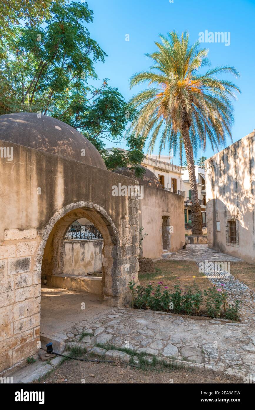 Città di Rethimno con il forte di Fortezza e di Creta, Grecia. Foto Stock