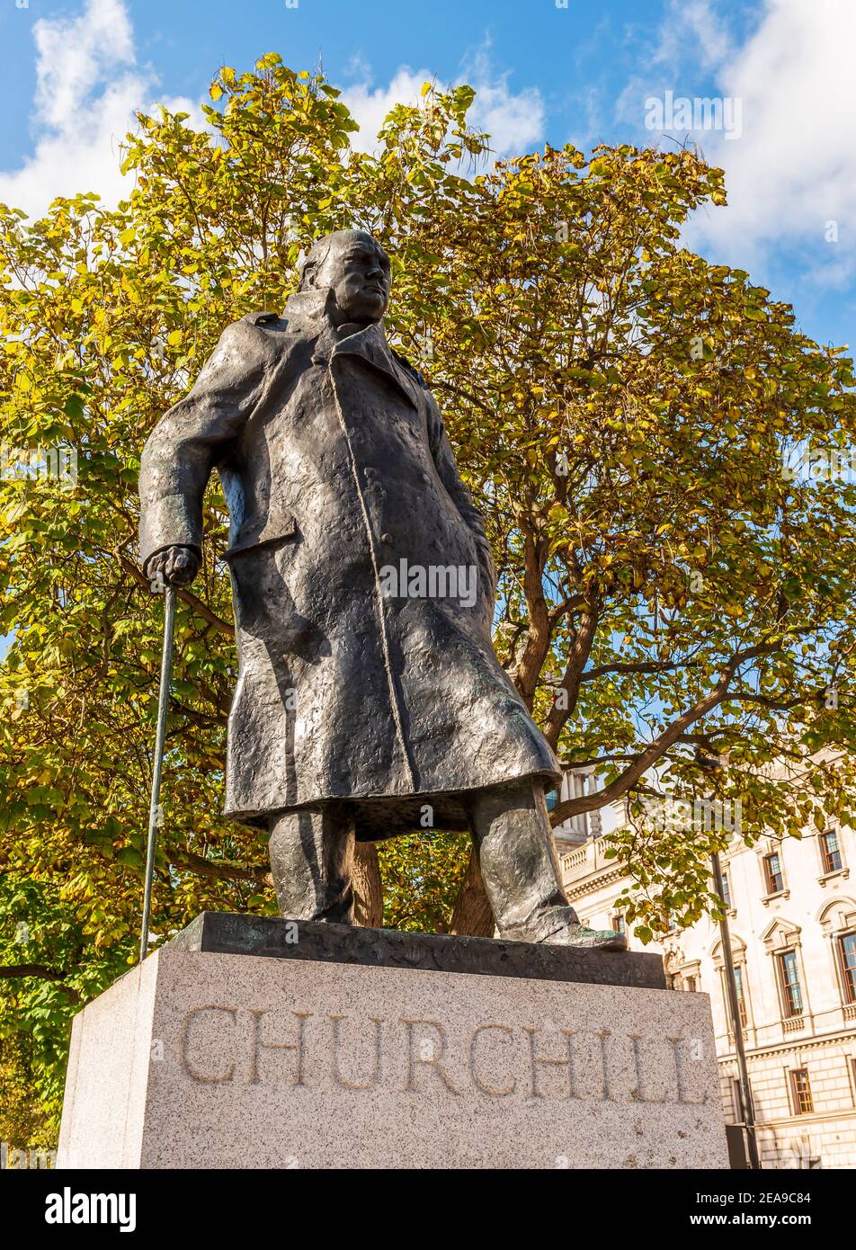 Statua di Winston Churchill a Londra, Inghilterra, Regno Unito Foto Stock