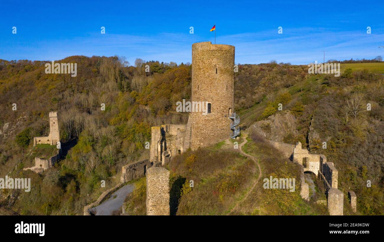 Löwenburg e Philippsburg a Monreal, Eifel, Renania-Palatinato, Germania Foto Stock