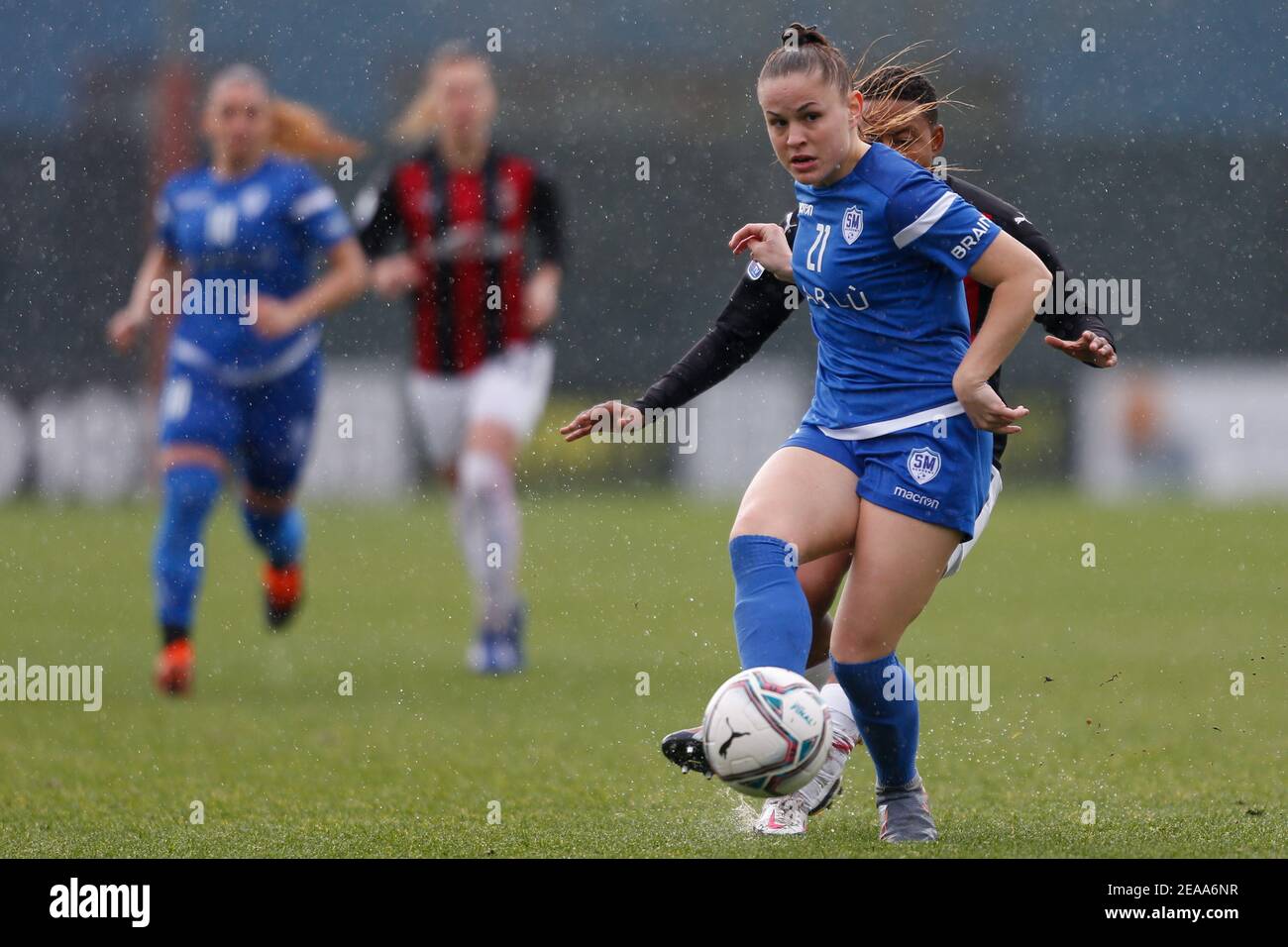 Azzurra Corazzi (Accademia San Marino) durante AC Milan vs Accademia San Marino, Calcio italiano Serie A Football femminile, - Foto .LM/Francesco Scaccianoce Foto Stock