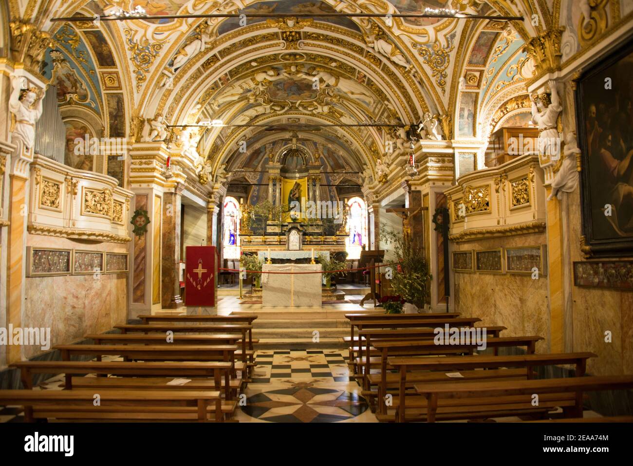 Chiesa della Madonna del Sasso, vista interna Foto Stock