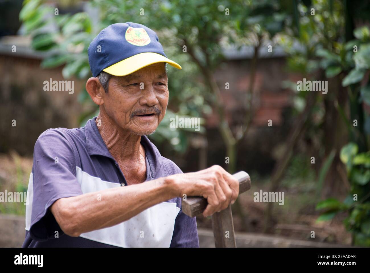 Vietnamita in canoa, delta del Mekong, Vietnam Foto Stock