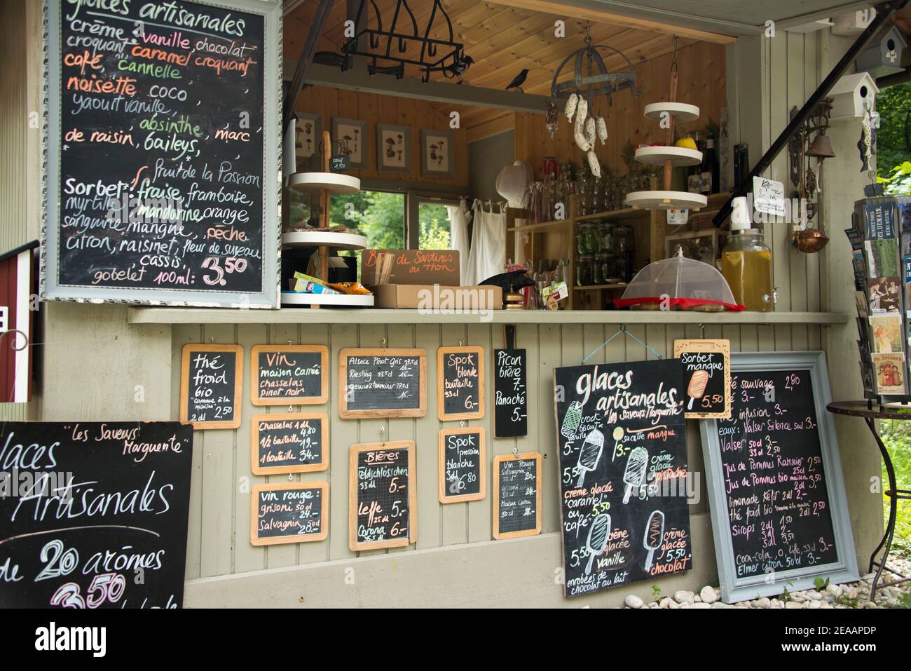 Snack bar nella gola di Areuse Foto Stock