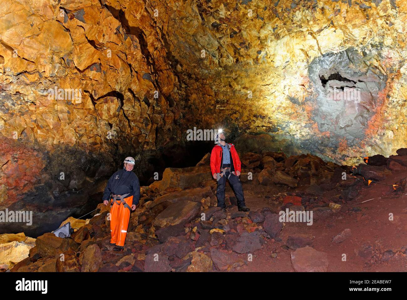 Viaggio al vulcano Thrihnukagigur, camera magma con inclusioni di minerali, Islanda Foto Stock