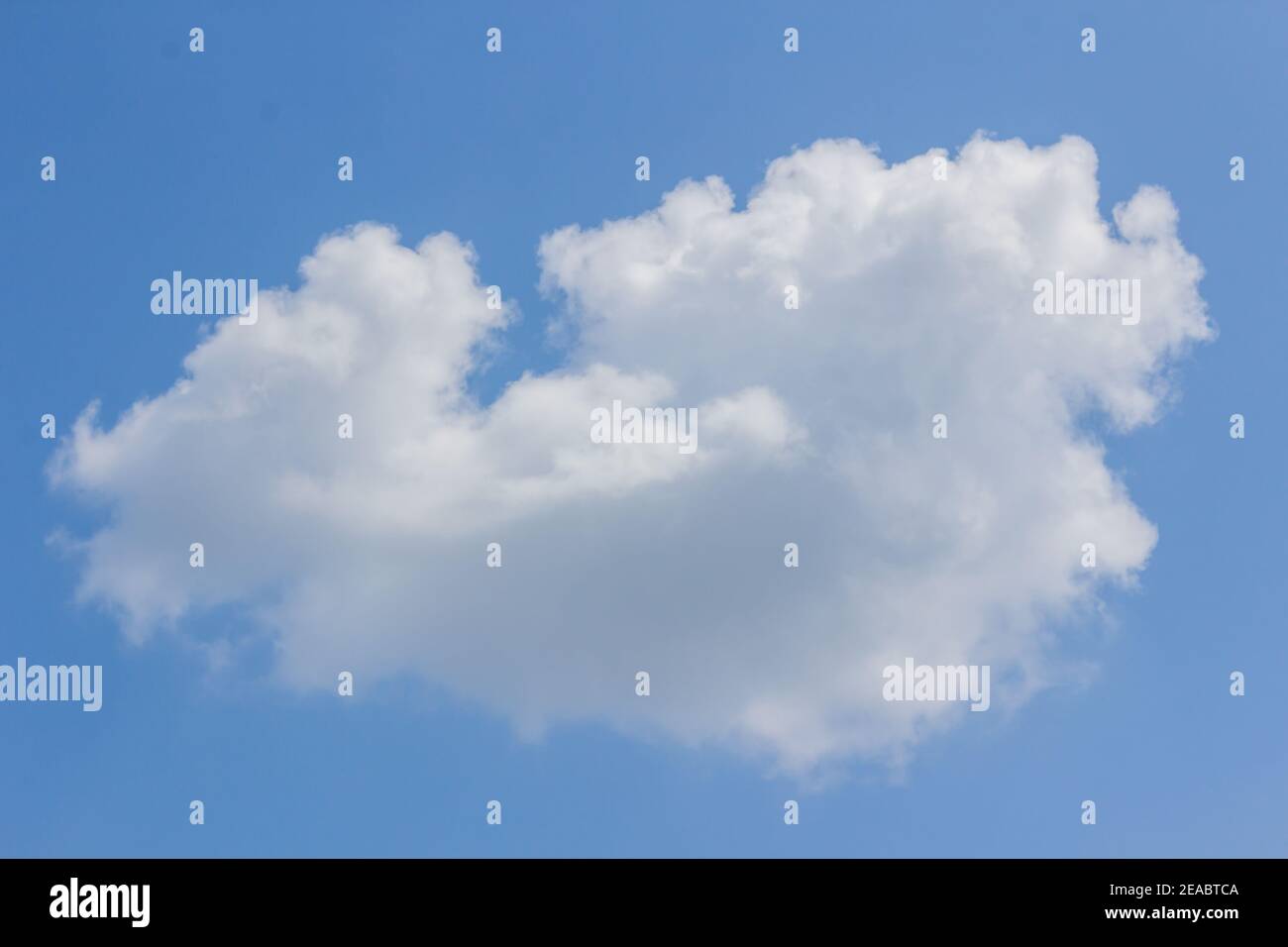 nuvole, sole, sole, cielo blu, nuvole bianche Foto Stock