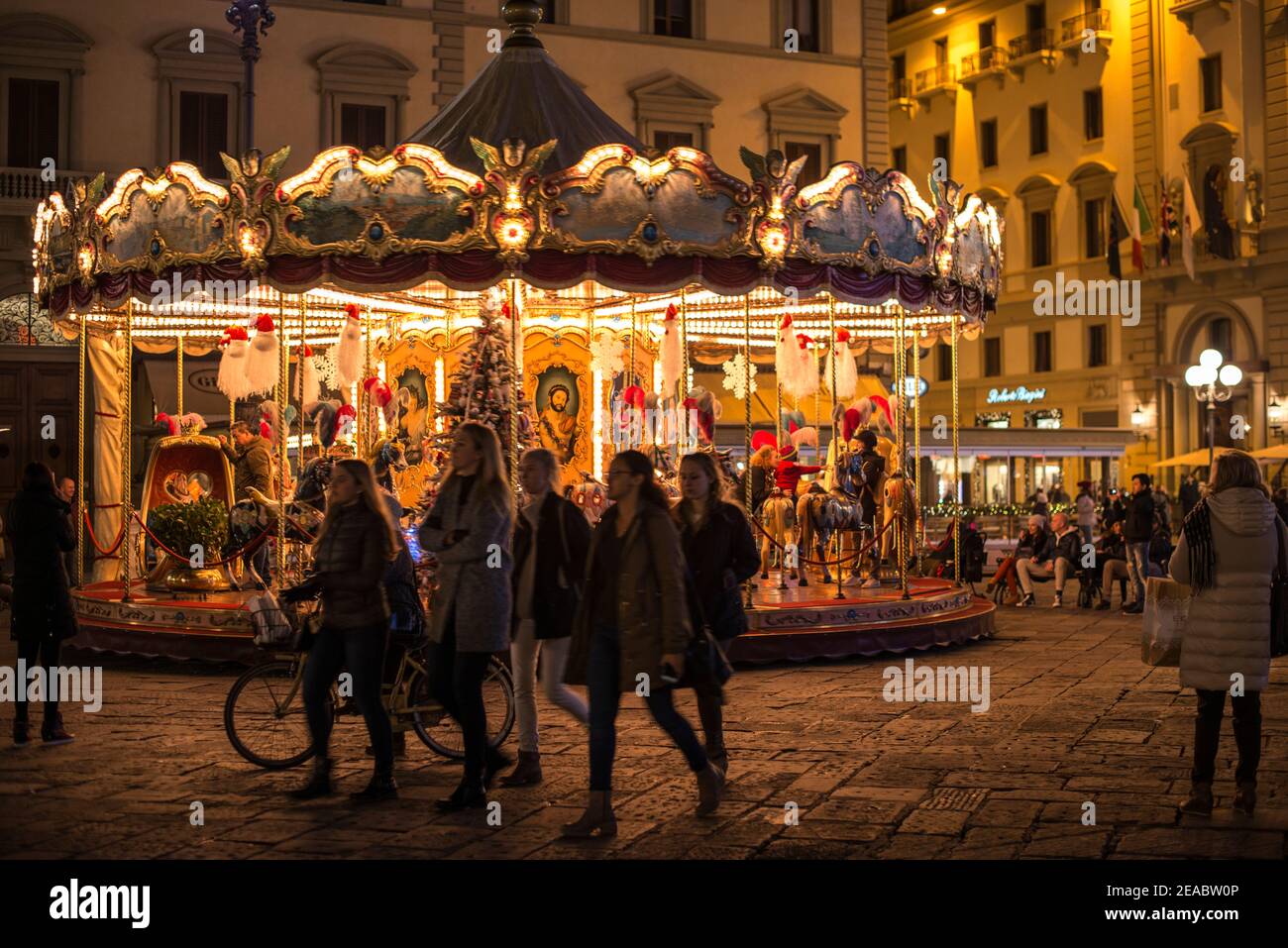 Giostra illuminata, Firenze Foto Stock