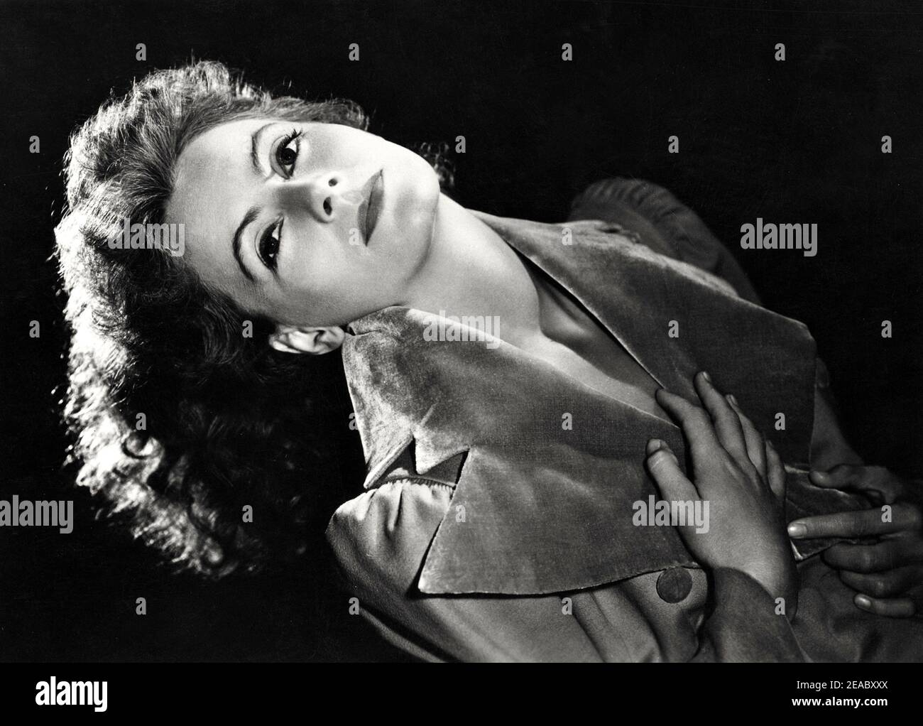 1937 , USA : l'attrice del film GRETA GARBO in CAMILLE ( Margherita Gautier ) di George Cukor , dal romanzo di Alexandre Dumas fils - FILM - CINEMA - RITRATTO - capelli lunghi - capelli lunghi --- Archivio GBB Foto Stock